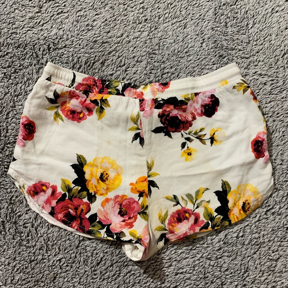 pink and white flowery flowy shorts